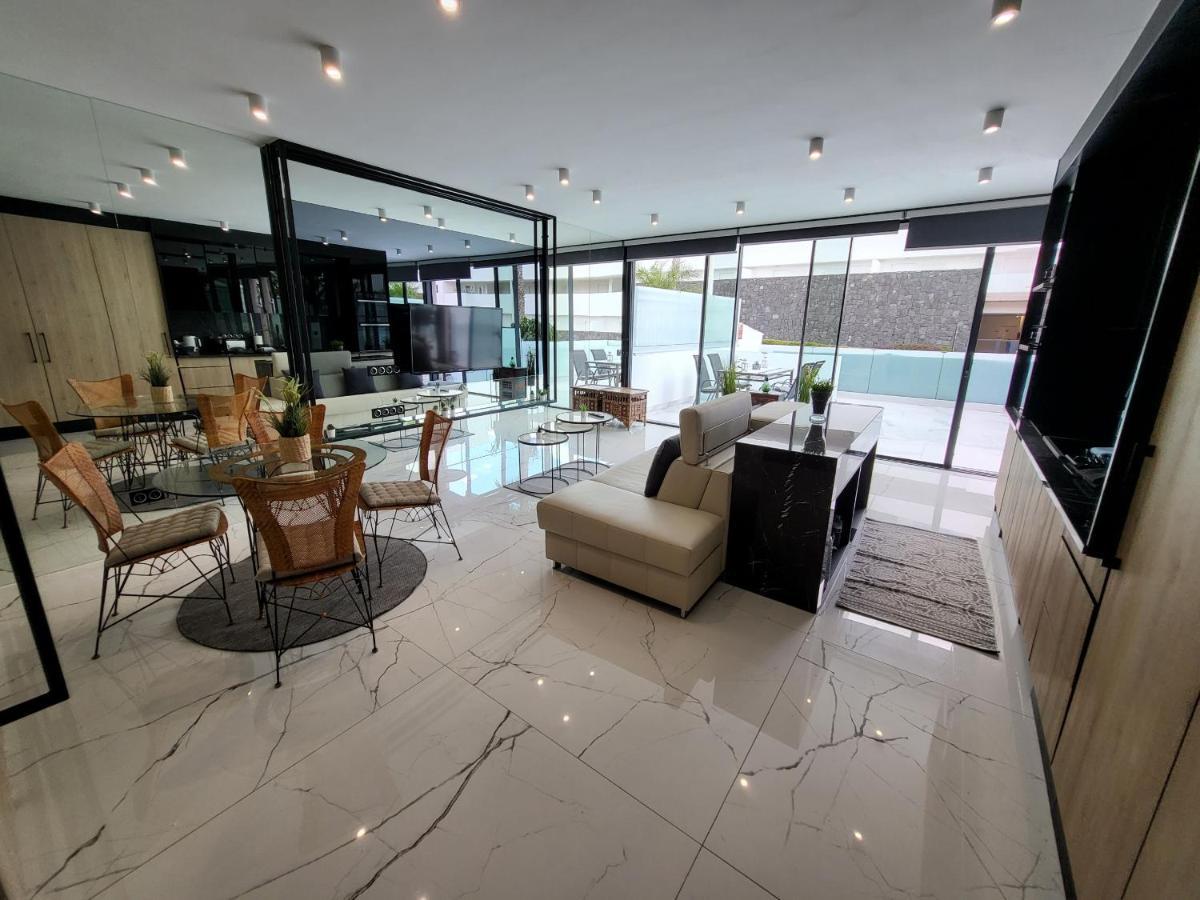 Sea View Luxury Apartment - Playa Del Duque أذيخي المظهر الخارجي الصورة