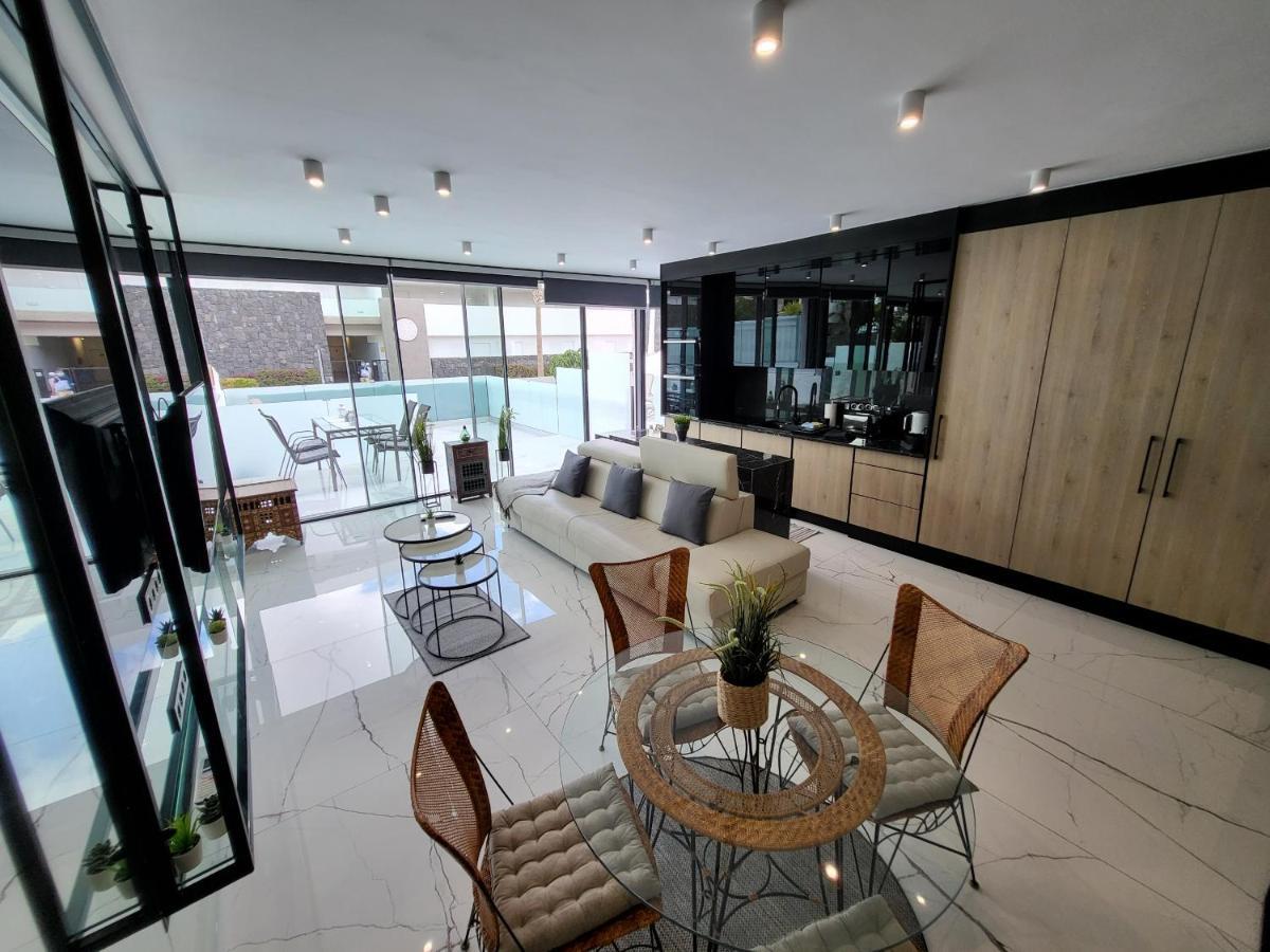 Sea View Luxury Apartment - Playa Del Duque أذيخي المظهر الخارجي الصورة