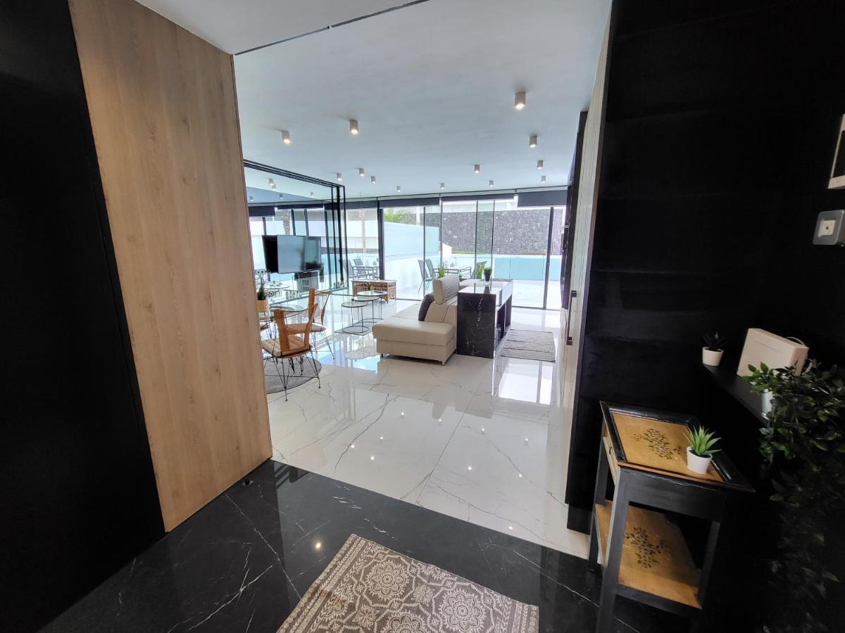 Sea View Luxury Apartment - Playa Del Duque أذيخي المظهر الخارجي الصورة